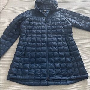 The North Face Women's Thermoball Jacket - Dark Blue